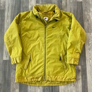VTG Nike Full Zip Parka Coat
Size Men’s LARGE
Chartreuse Green/ Yellow